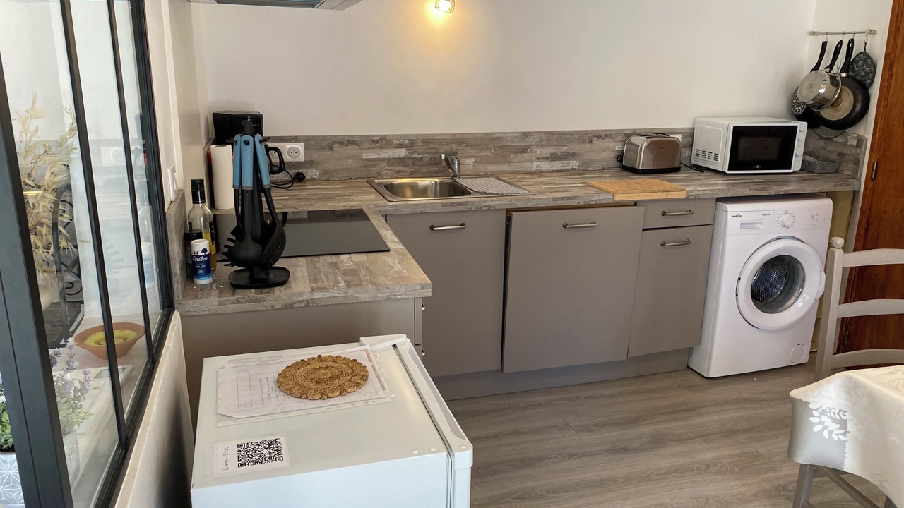 Photo of Kitchen in Montbrun-des-Corbieres