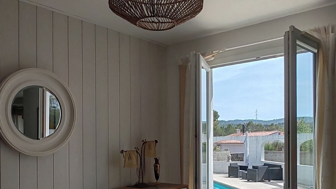 Photo of Livingroom in Rocbaron