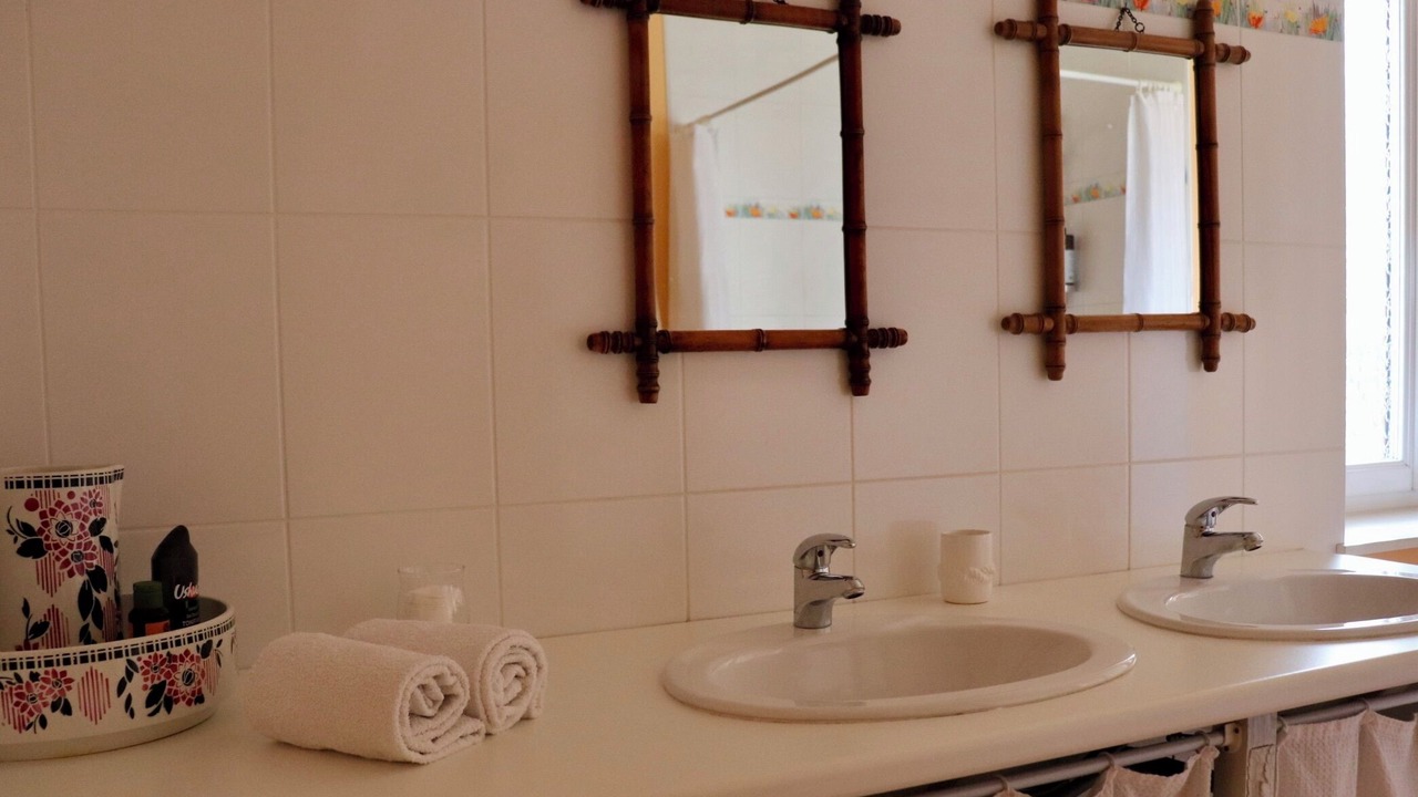 Photo of Bathroom in Vadenay