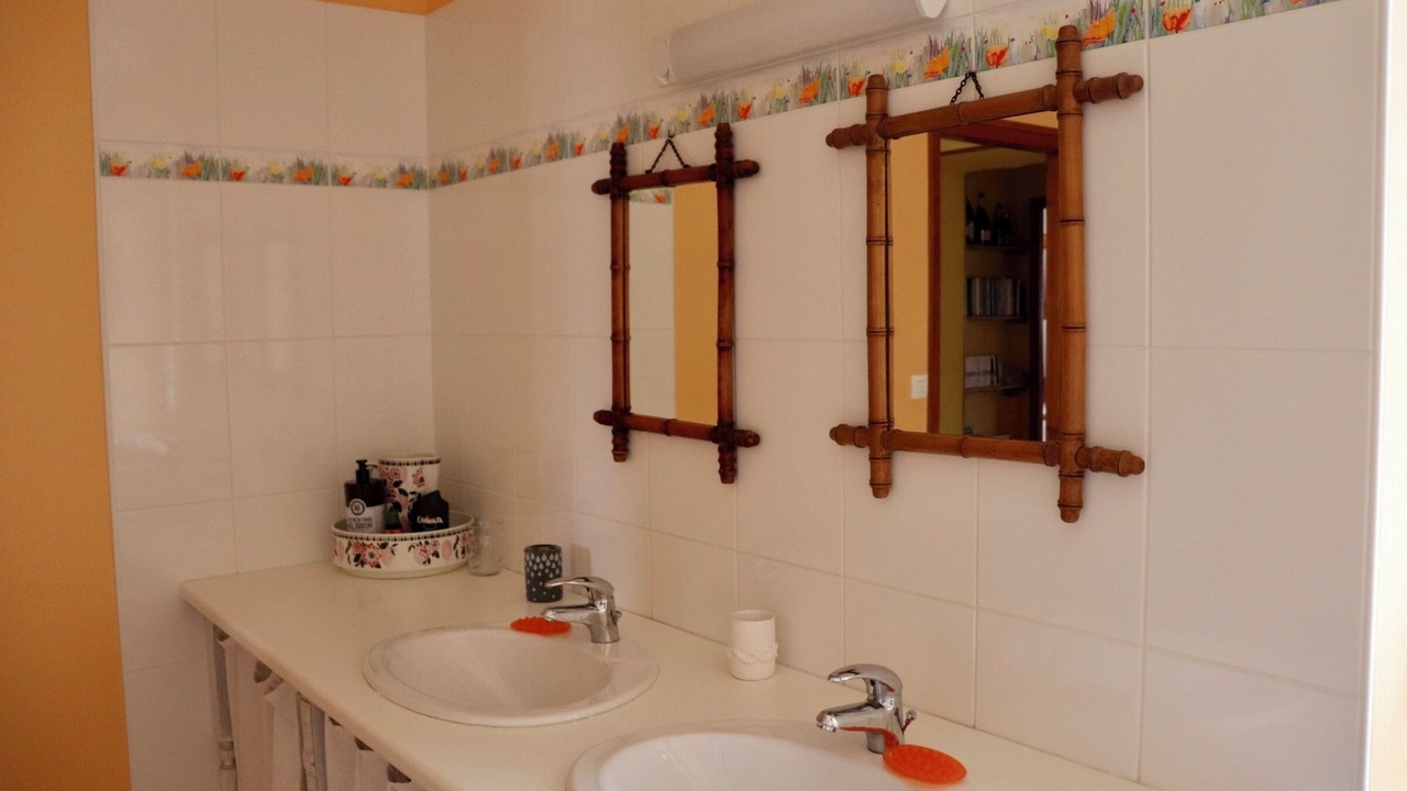 Photo of Bathroom in Vadenay
