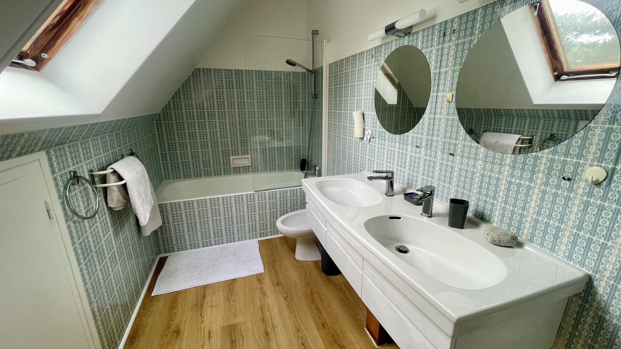 Photo of Bathroom in Saint-Jacut-de-la-Mer