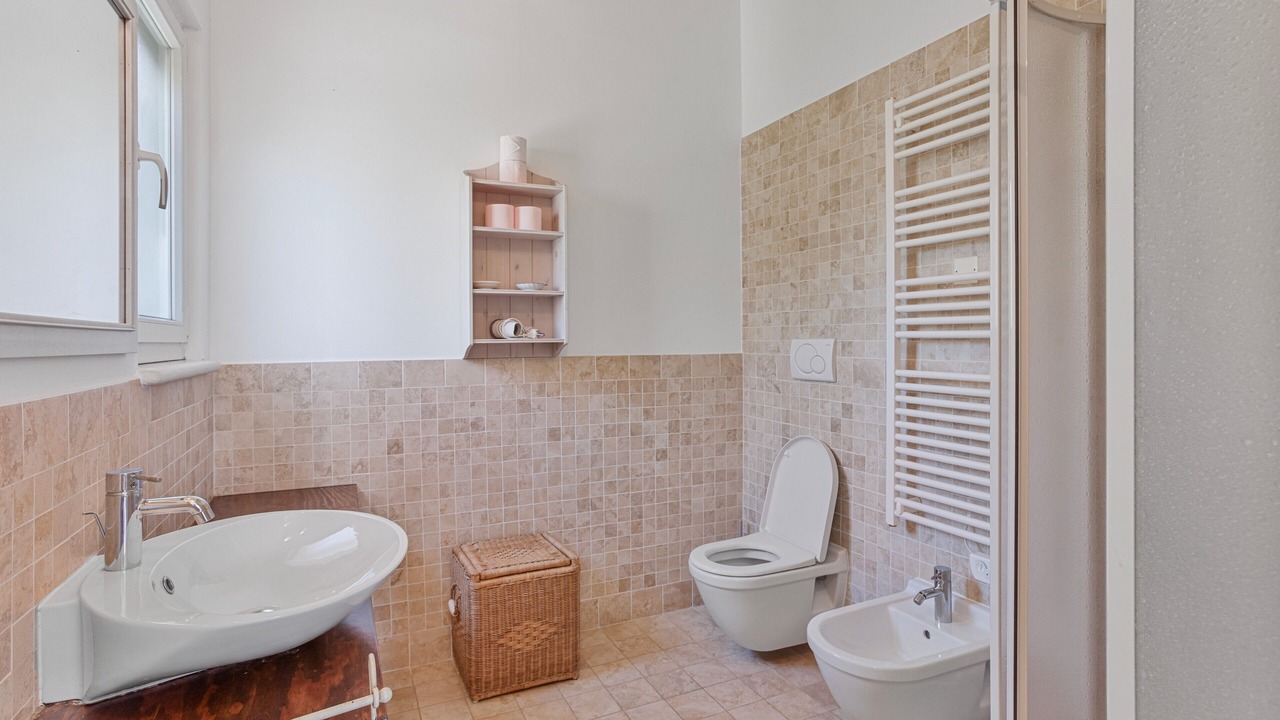 Photo of Bathroom in Miramar