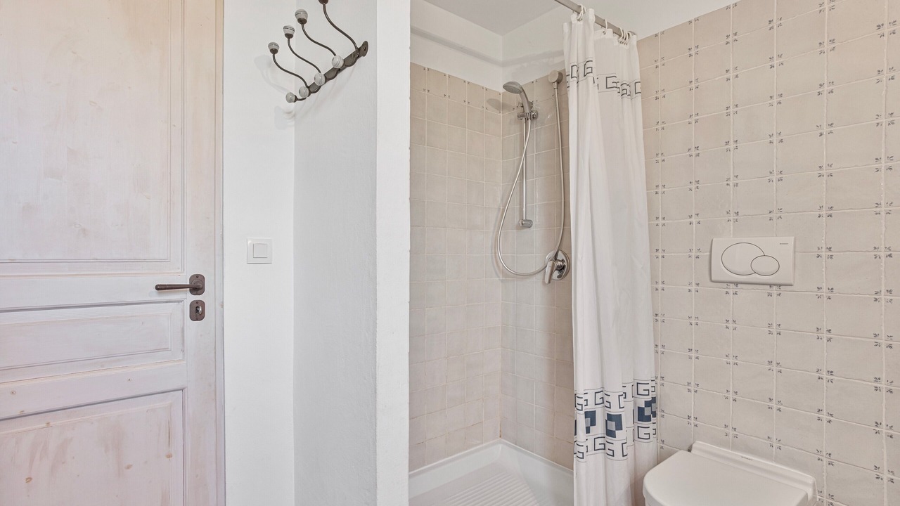 Photo of Bathroom in Miramar
