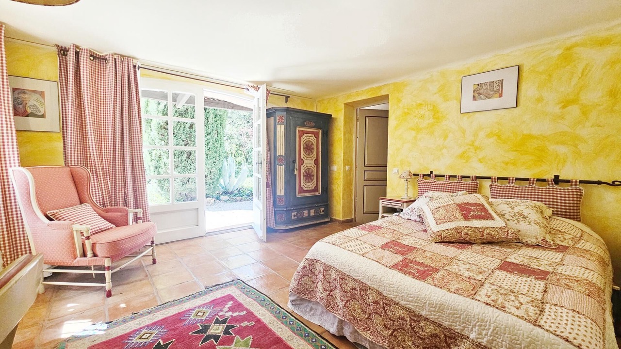 Photo of Bedroom in Montferrat
