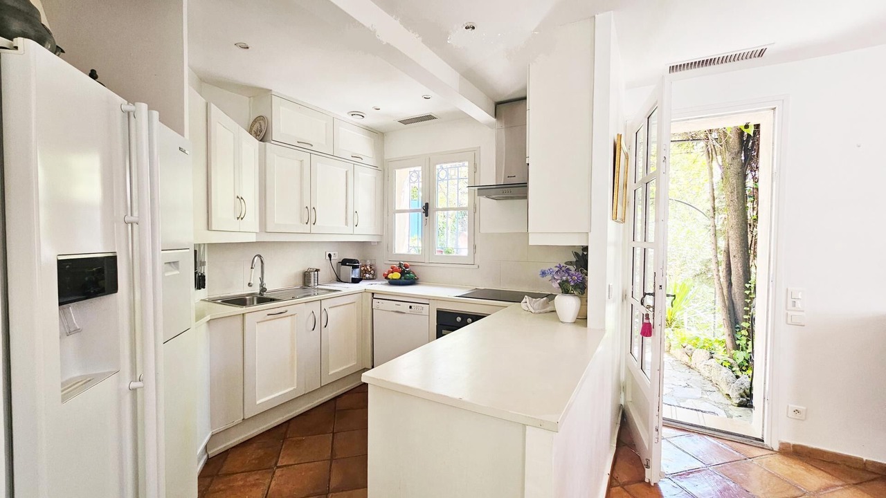 Photo of Kitchen in Montferrat