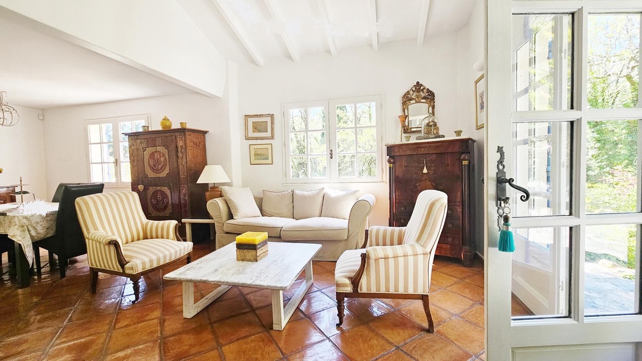 Photo of Livingroom in Montferrat