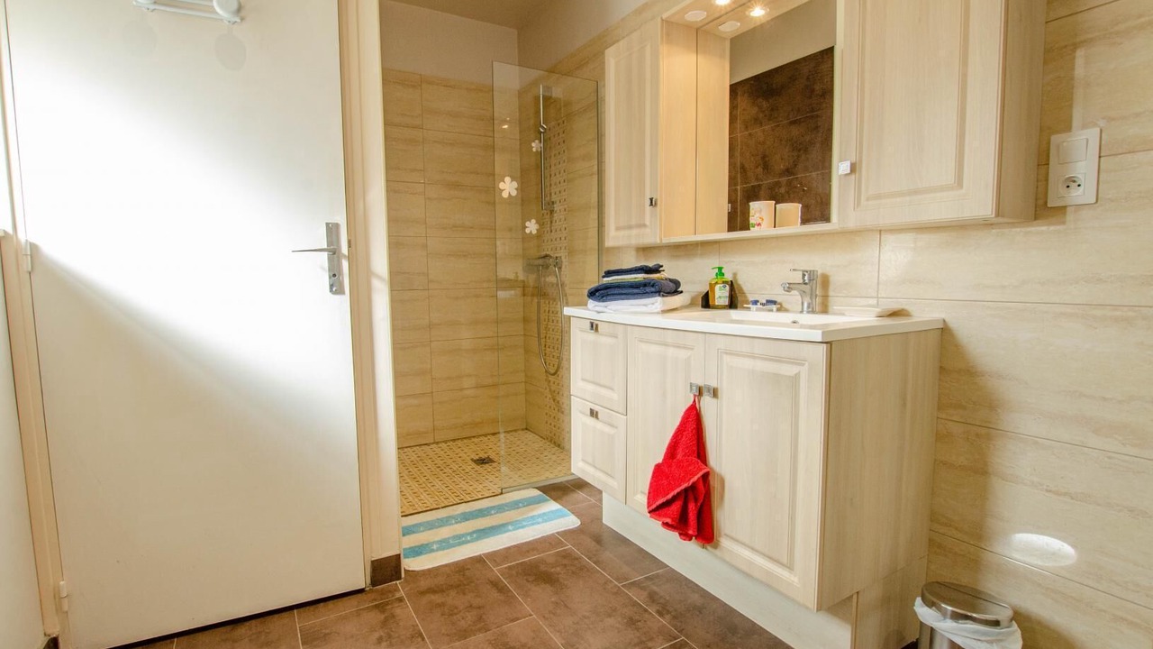 Photo of Bathroom in Fontaine-les-Gres