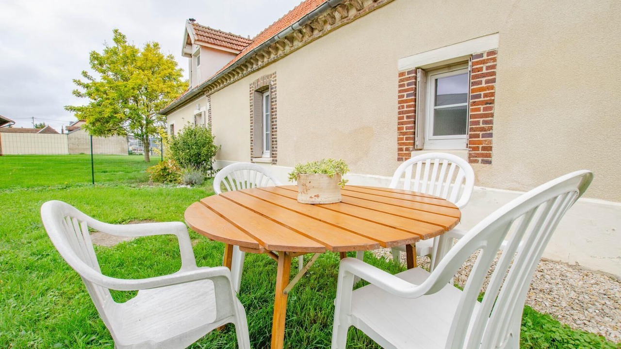 Photo of Outdoor in Fontaine-les-Gres