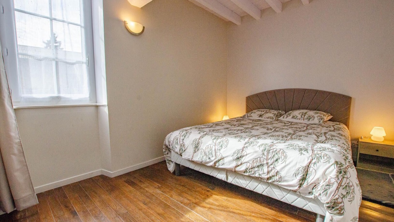 Photo of Bedroom in Fontaine-les-Gres