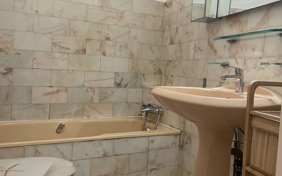 Photo of Bathroom in Villeneuve Loubet Beach