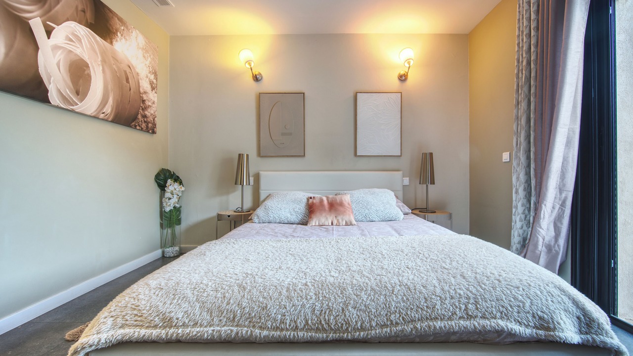 Photo of Bedroom in Rochefort-du-Gard