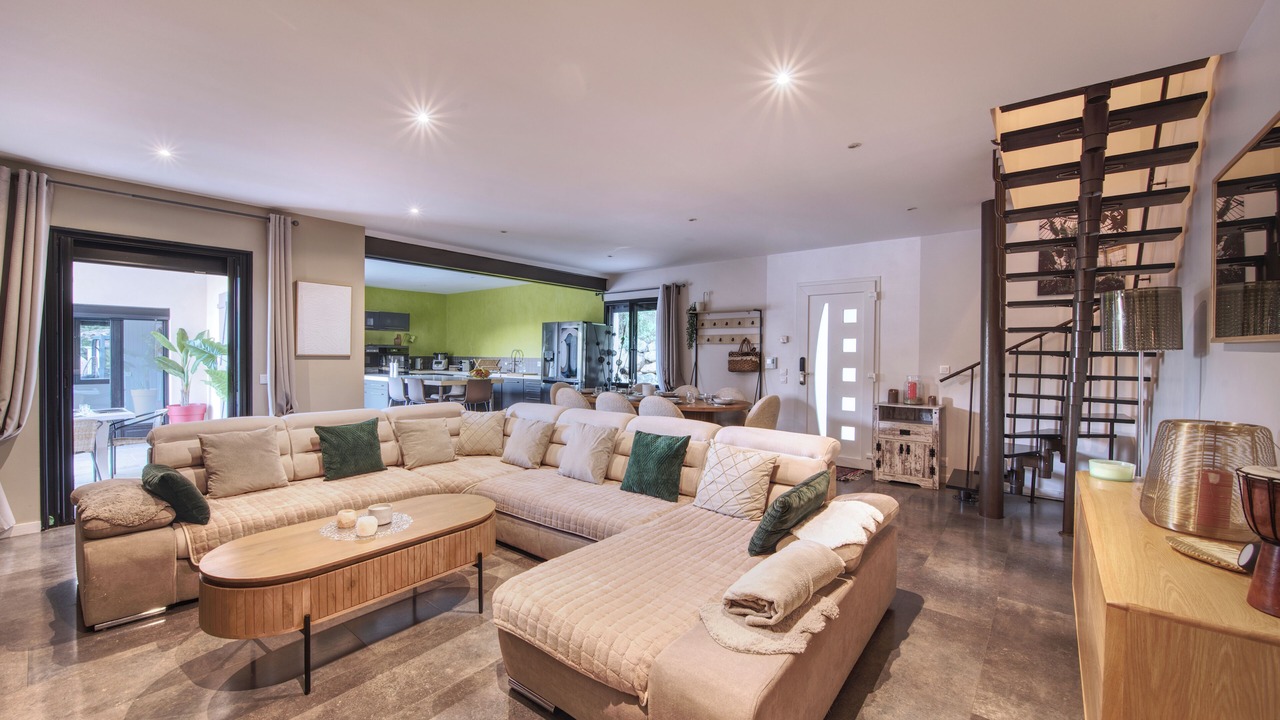 Photo of Livingroom in Rochefort-du-Gard