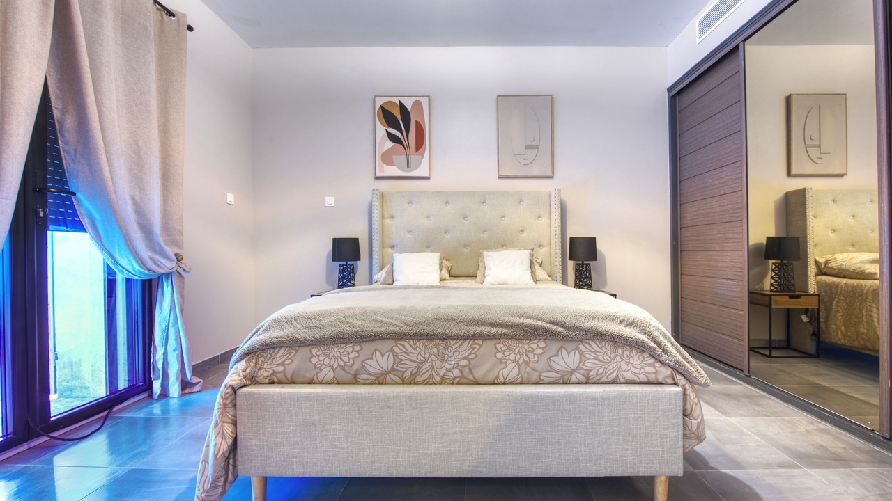 Photo of Bedroom in Rochefort-du-Gard