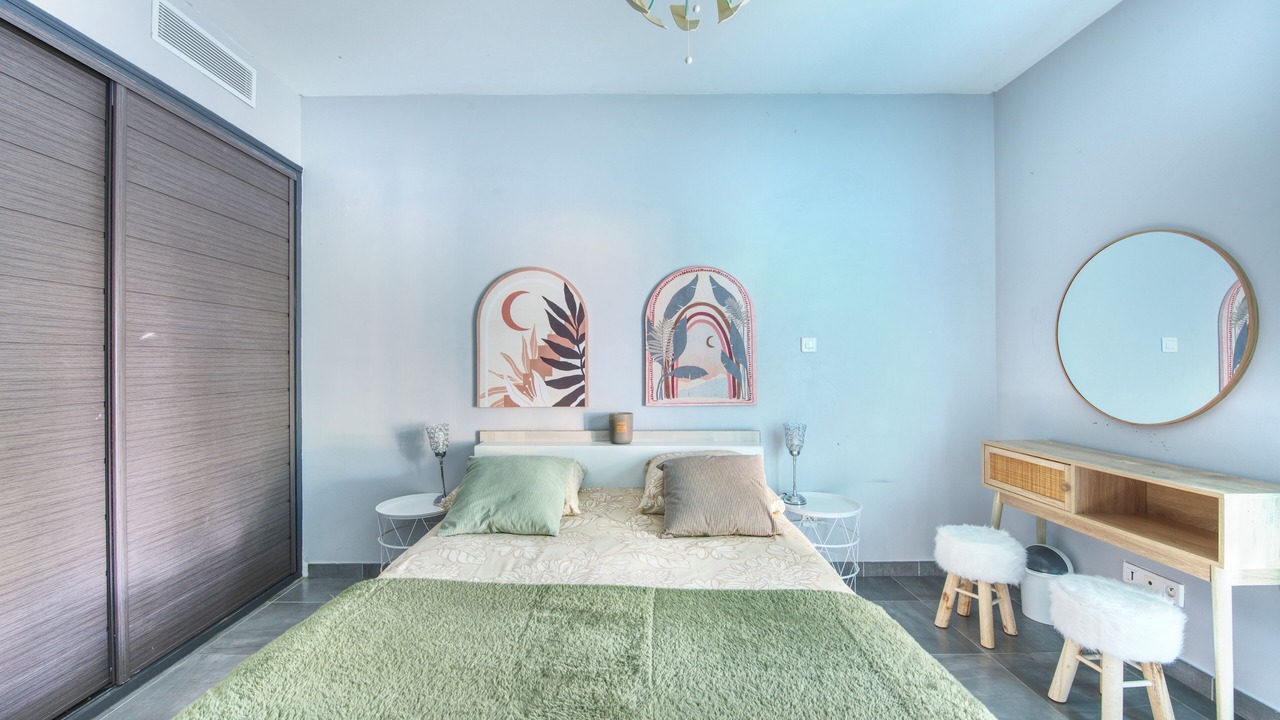 Photo of Bedroom in Rochefort-du-Gard