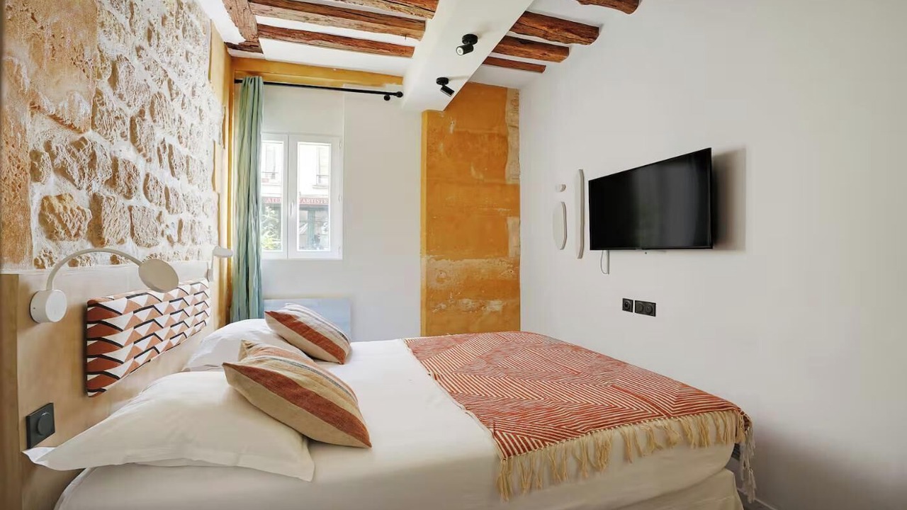 Photo of Bedroom in Marais