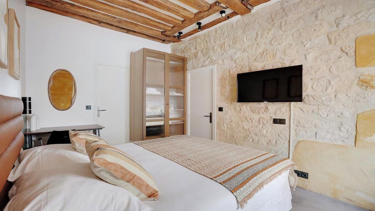 Photo of Bedroom in Marais