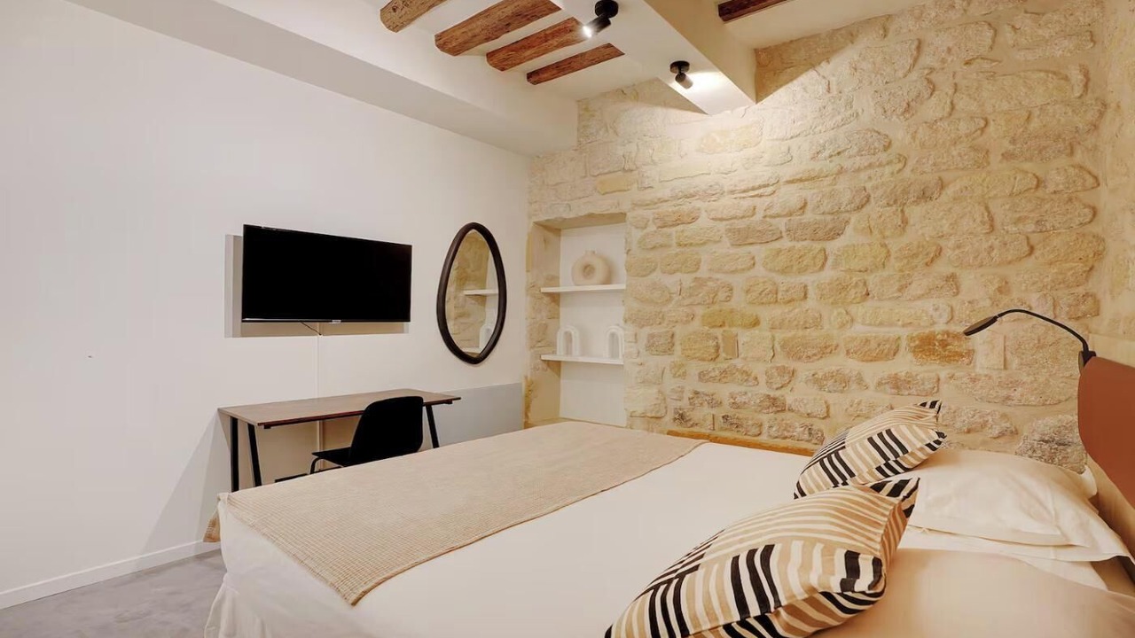 Photo of Bedroom in Marais