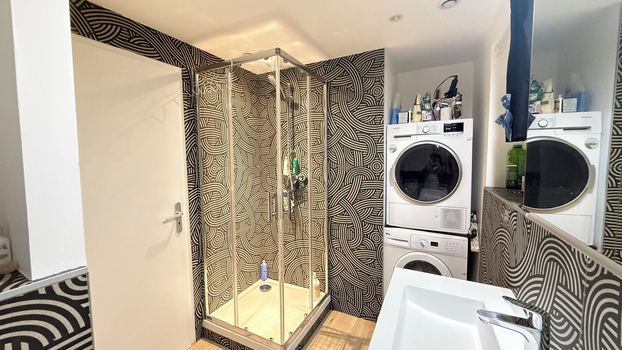 Photo of Bathroom in Sathonay-Camp