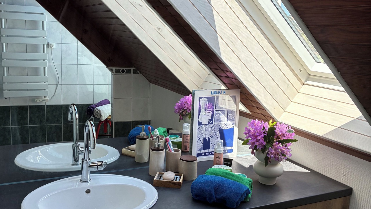 Photo of Bathroom in Locquenole