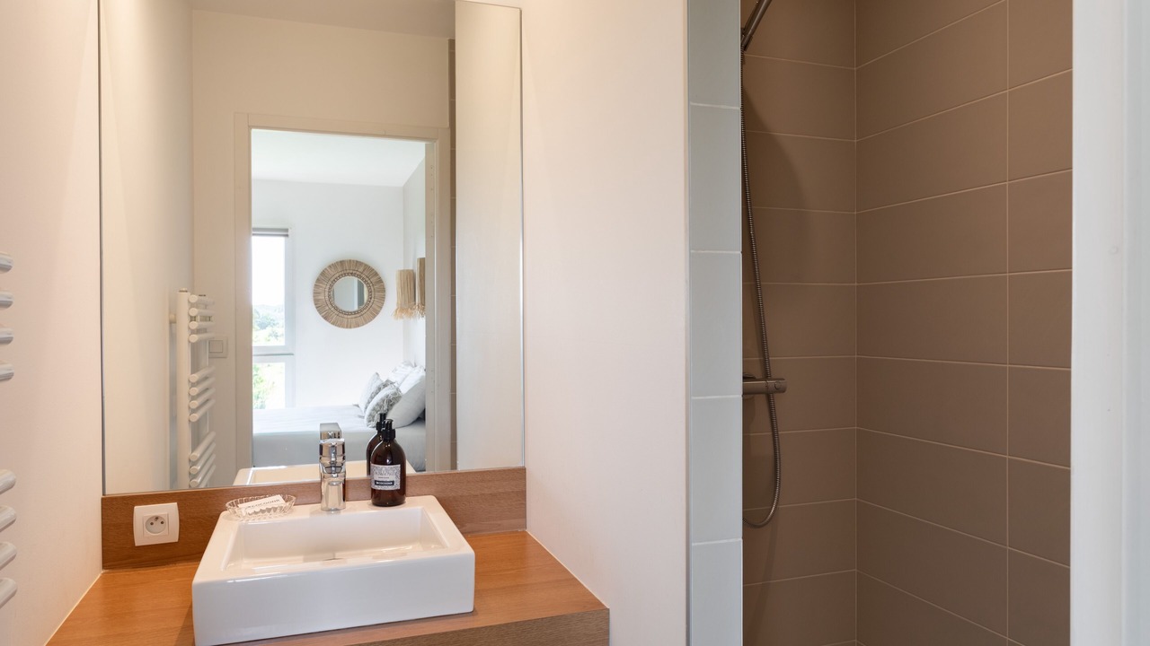 Photo of Bathroom in Plouer-sur-Rance