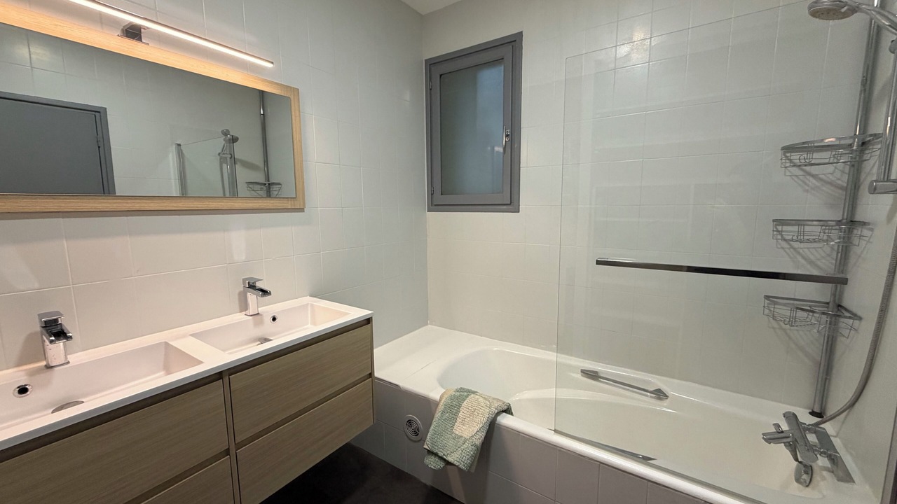 Photo of Bathroom in Aucamville