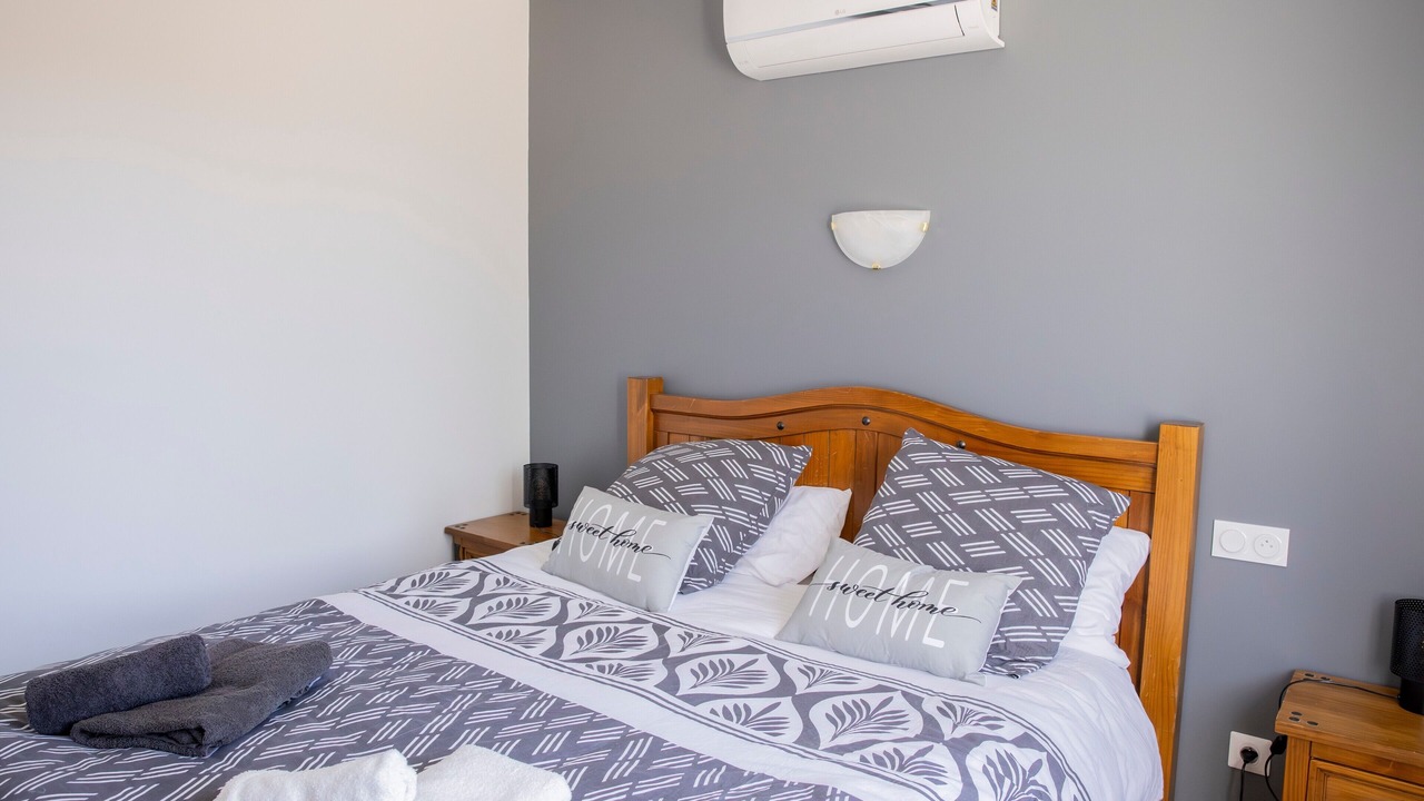 Photo of Bedroom in Gy-en-Sologne