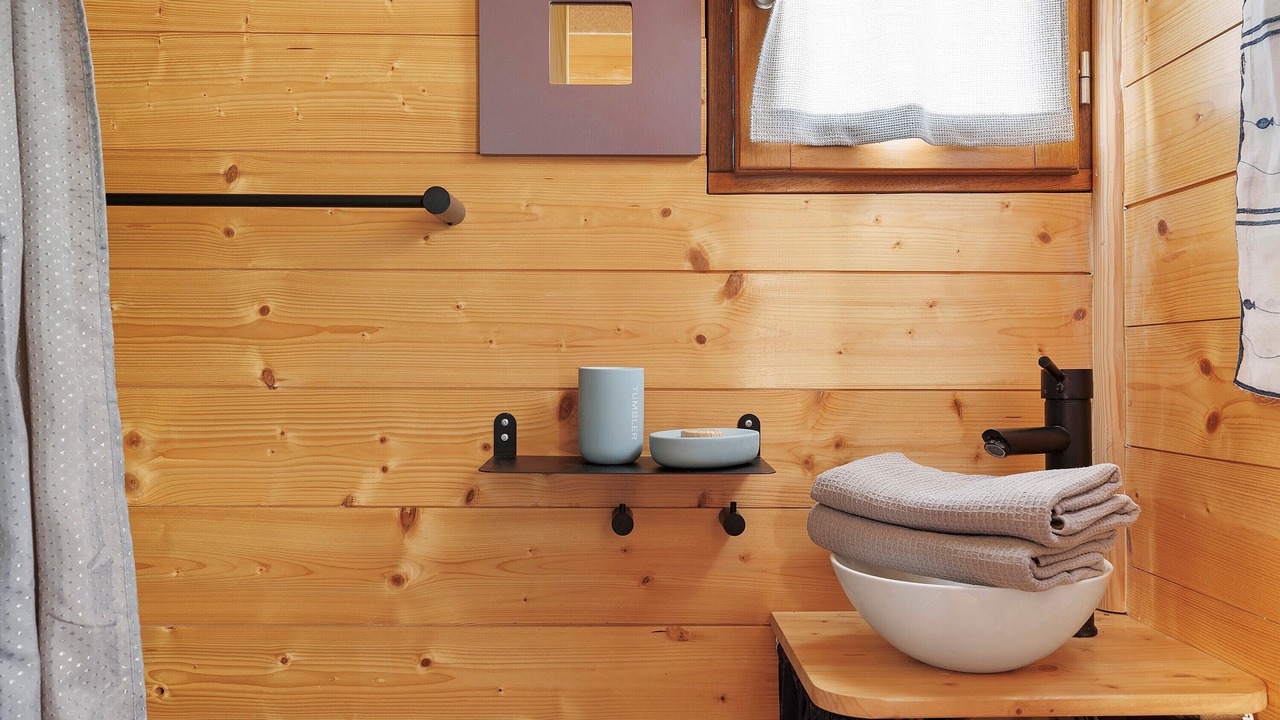 Photo of Bathroom in Cheffes