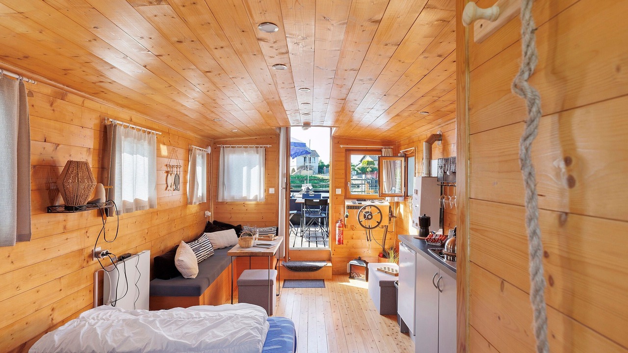 Photo of Bedroom in Cheffes