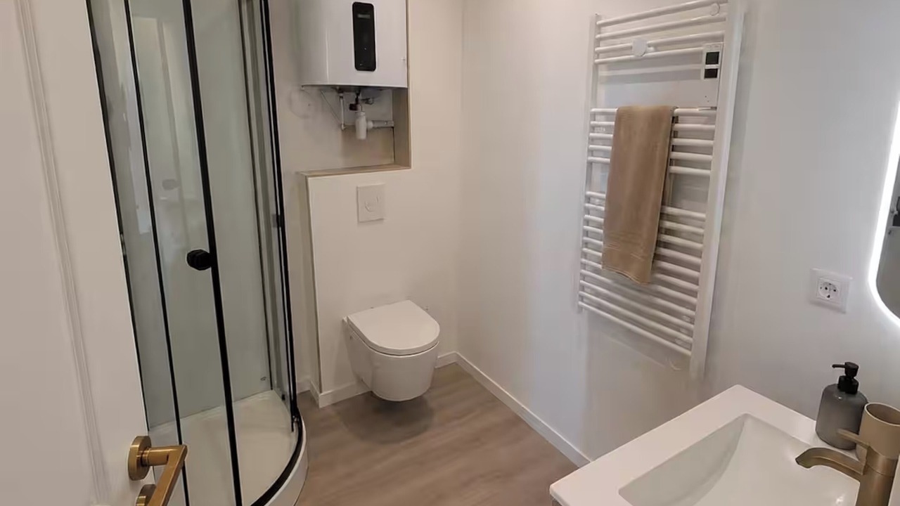 Photo of Bathroom in Ploumagoar