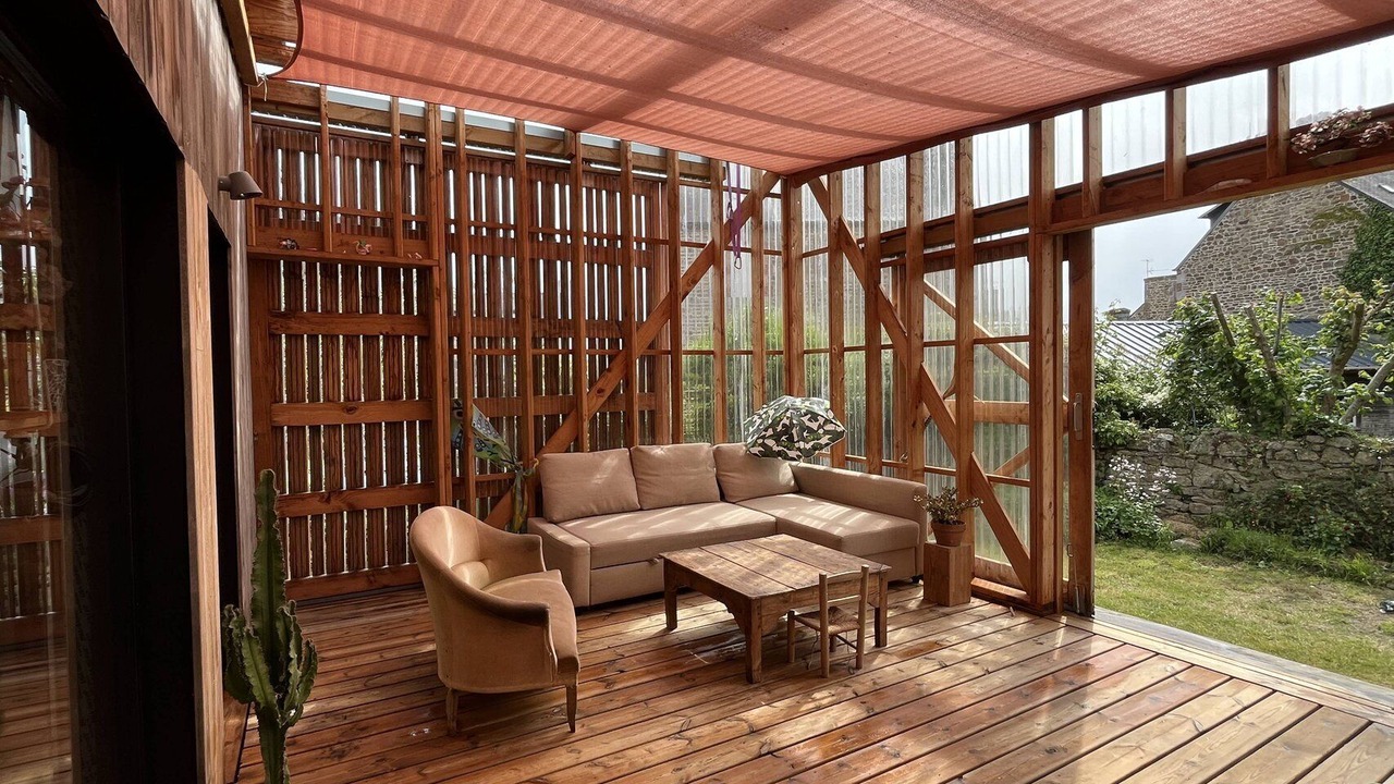 Photo of Patio Balcony in Ploumagoar