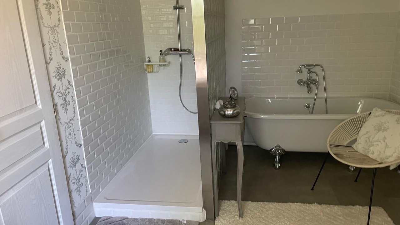 Photo of Bathroom in Chatillon