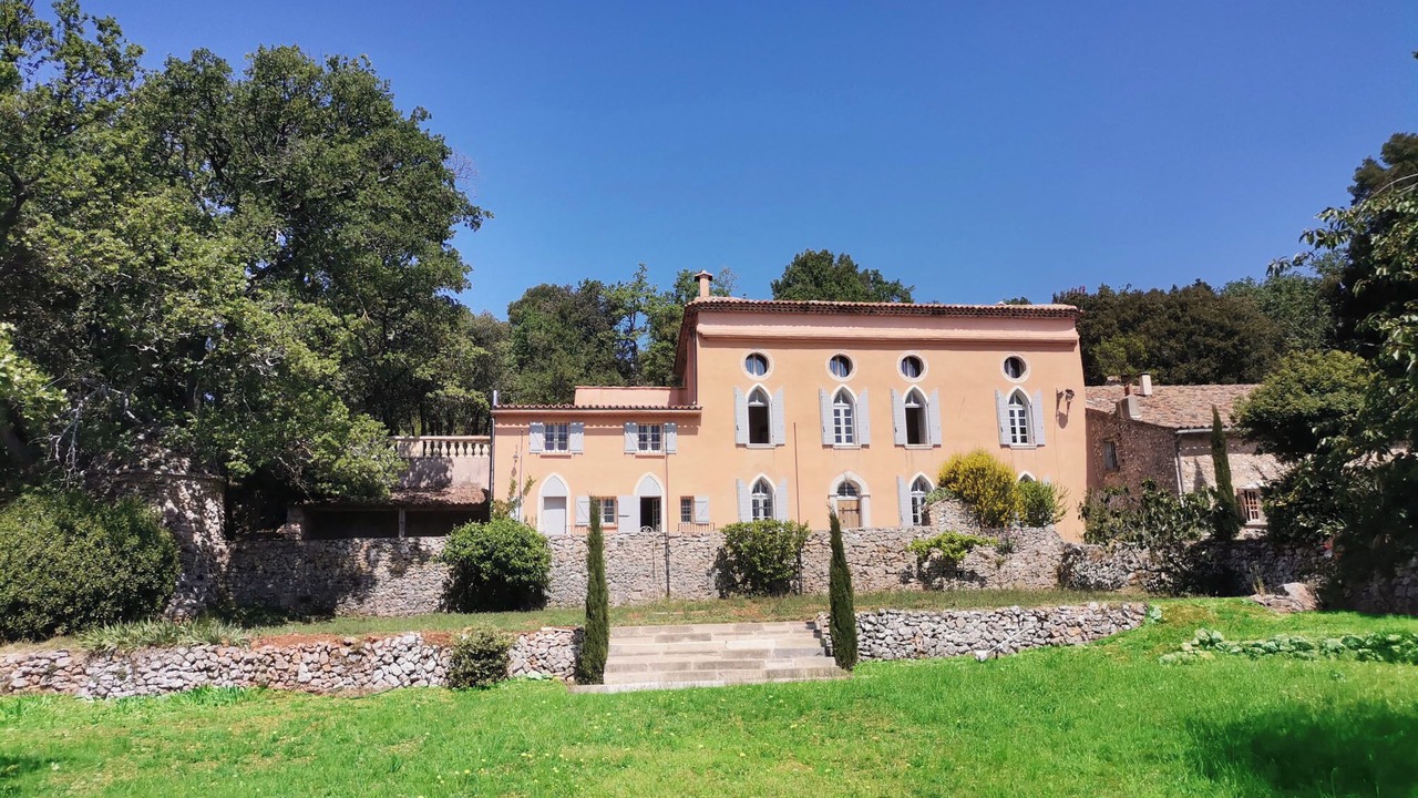 Photo of Outdoor in Signes