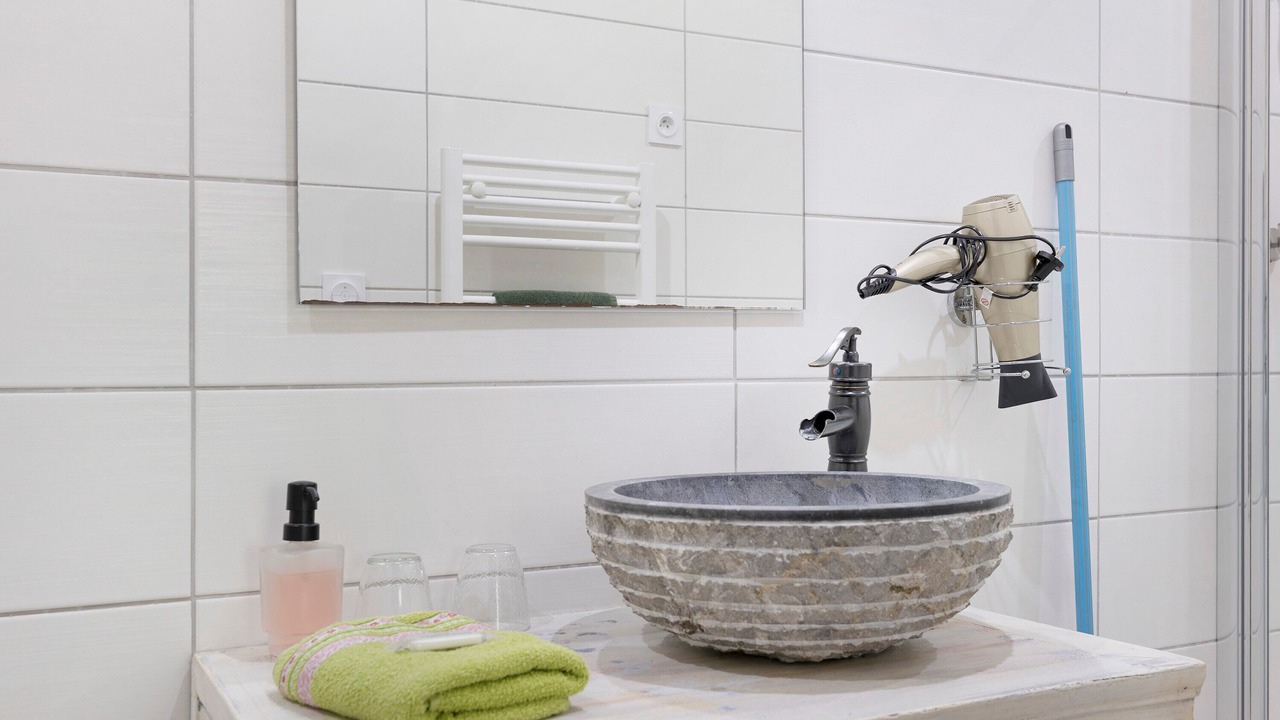 Photo of Bathroom in Nyoiseau