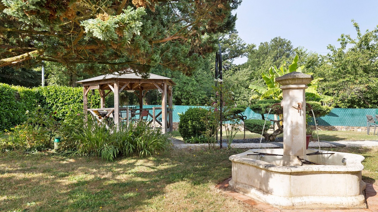 Photo of Outdoor in Nyoiseau