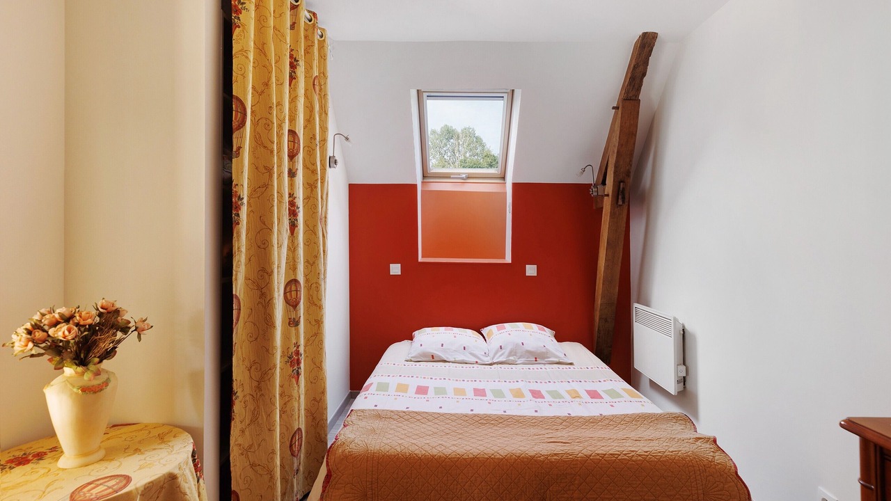 Photo of Bedroom in Nyoiseau