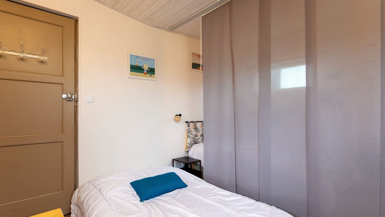Photo of Bedroom in Tredrez-Locquemeau