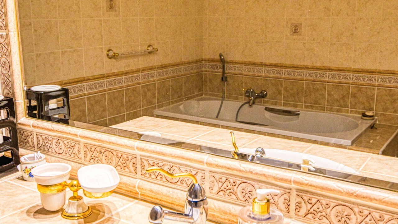 Photo of Bathroom in Meounes-les-Montrieux