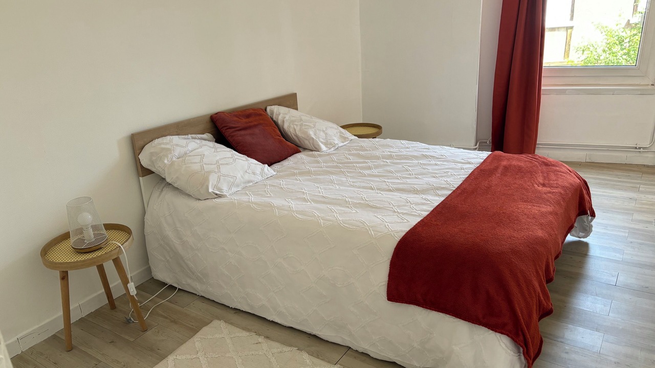 Photo of Bedroom in Bar-le-Duc