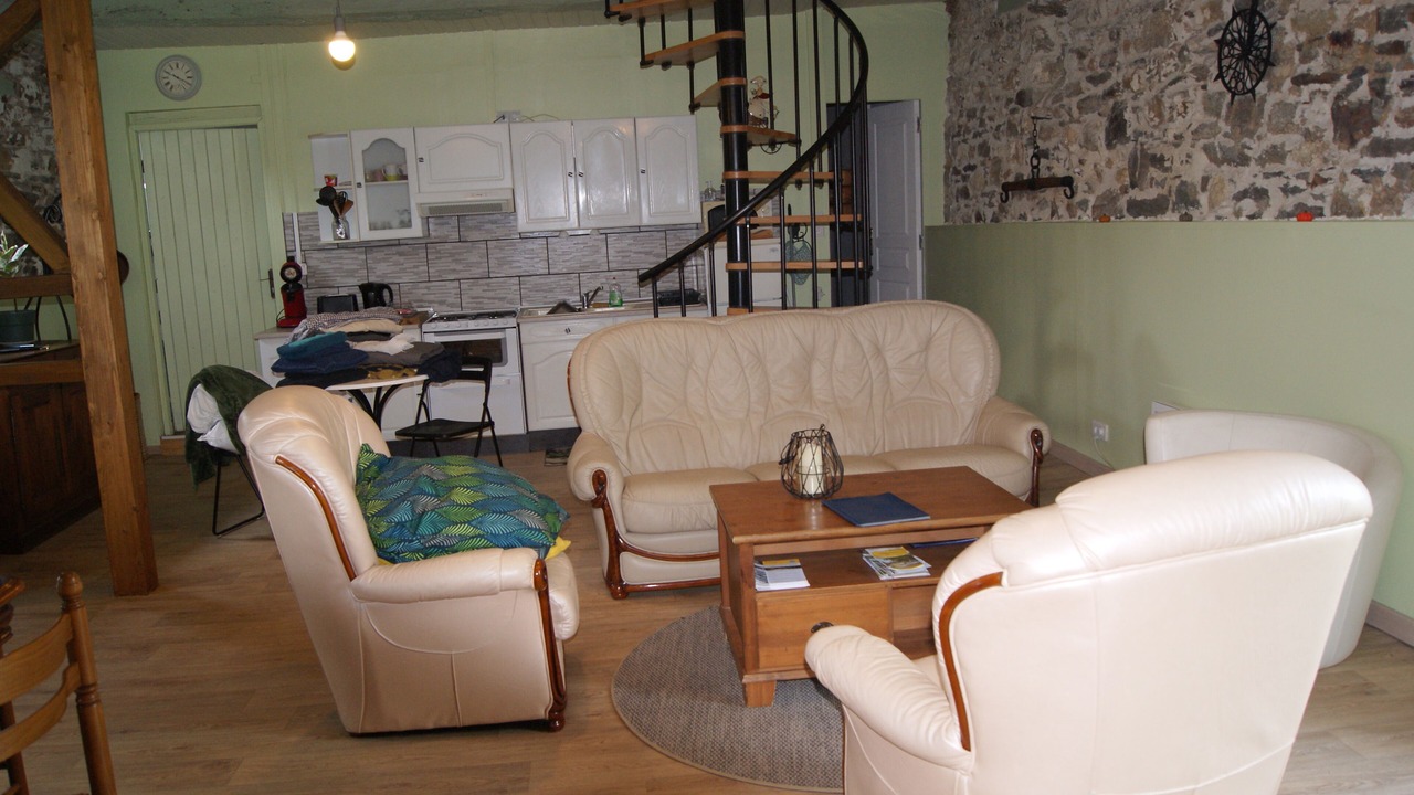 Photo of Livingroom in Allineuc