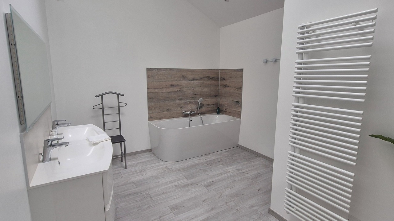 Photo of Bathroom in Fontaine-sur-Ay