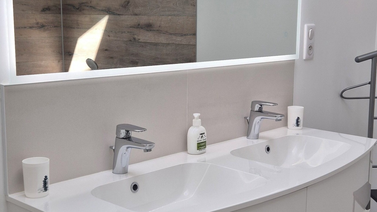 Photo of Bathroom in Fontaine-sur-Ay