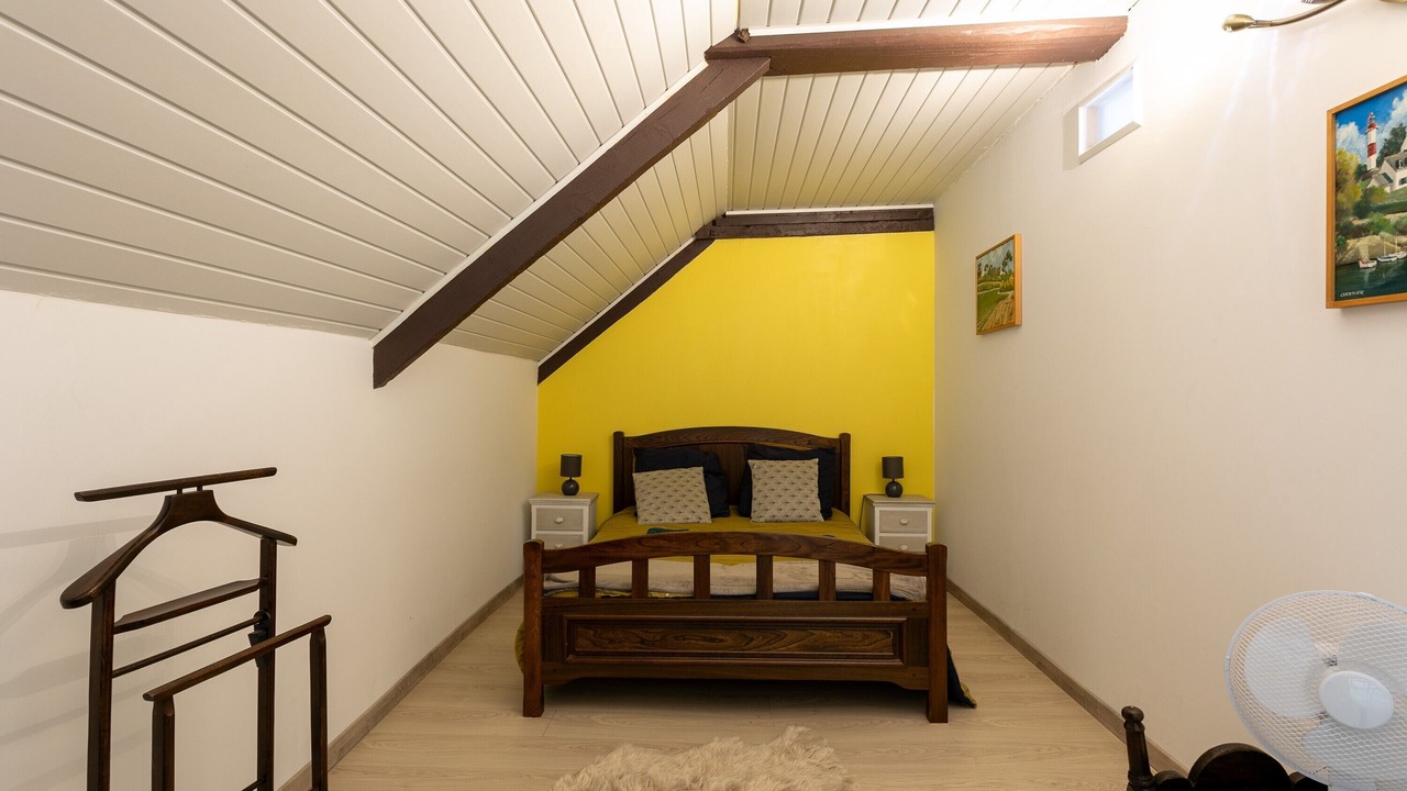 Photo of Bedroom in Allineuc