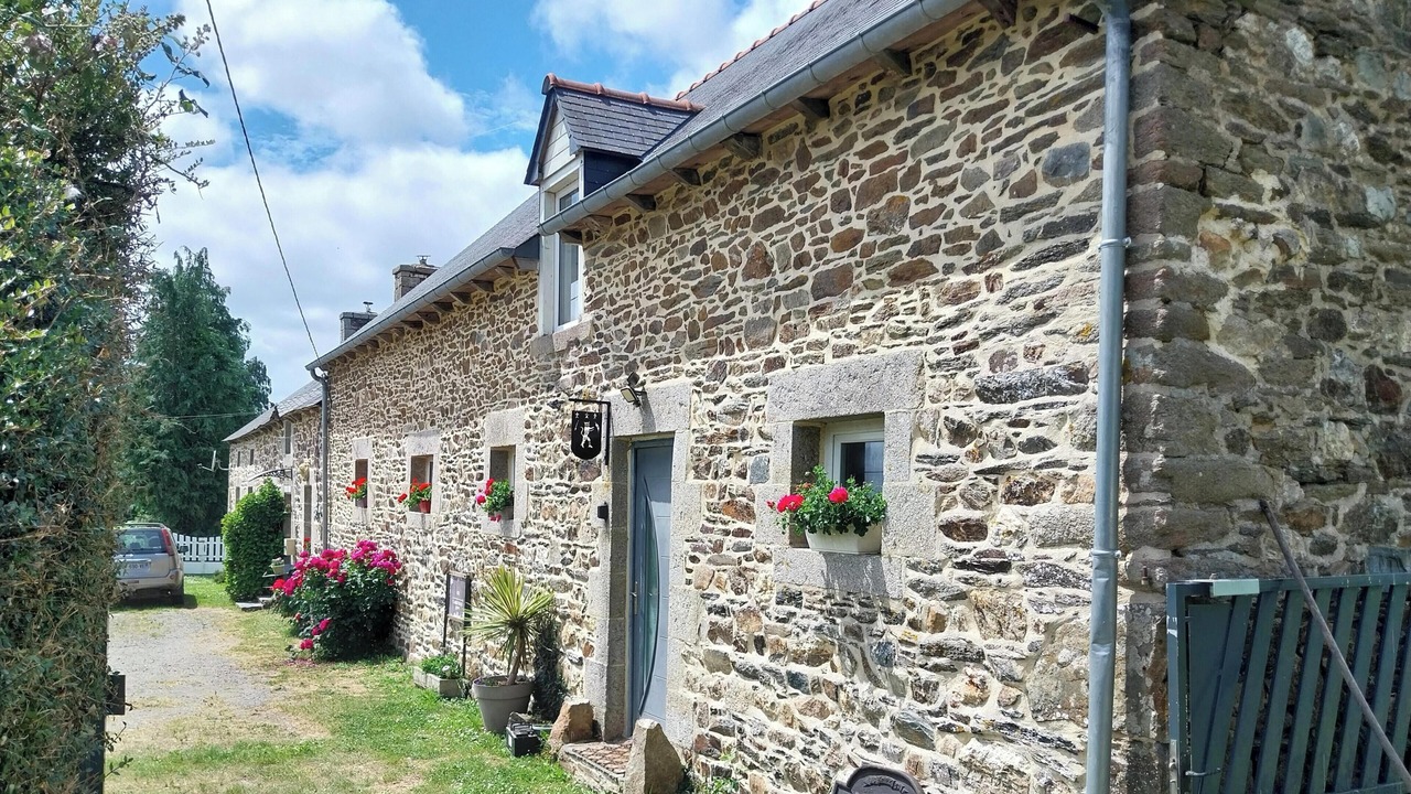 Photo of Outdoor in Allineuc