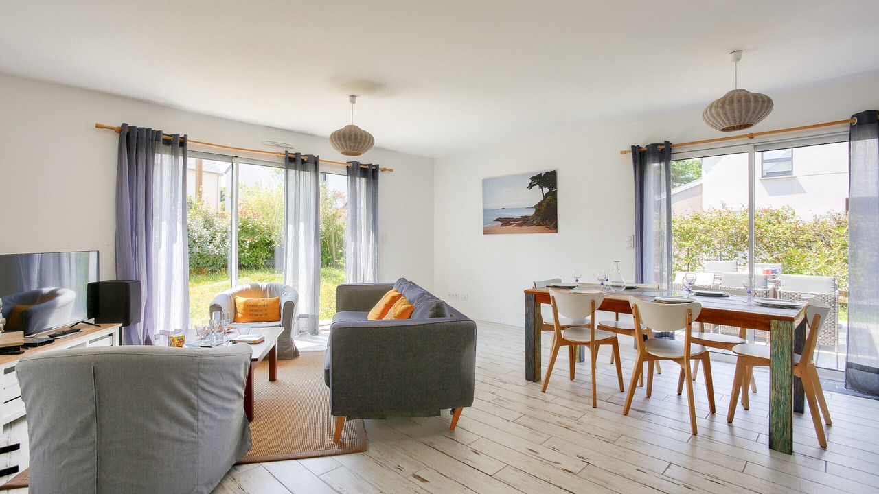 Photo of Livingroom in Saint-Lunaire