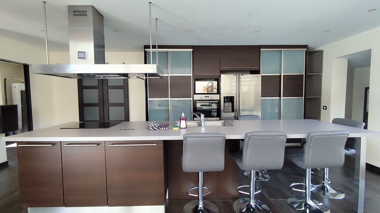 Photo of Kitchen in Buros