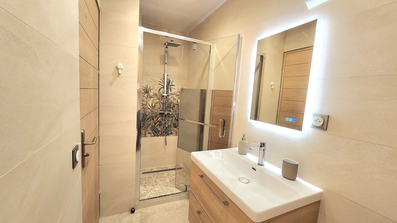 Photo of Bathroom in Le Val