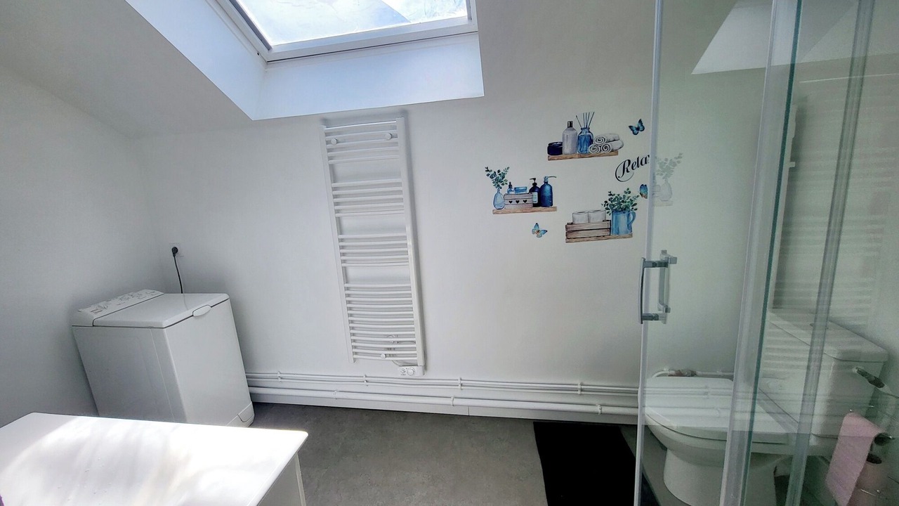 Photo of Bathroom in La Riviere-de-Corps