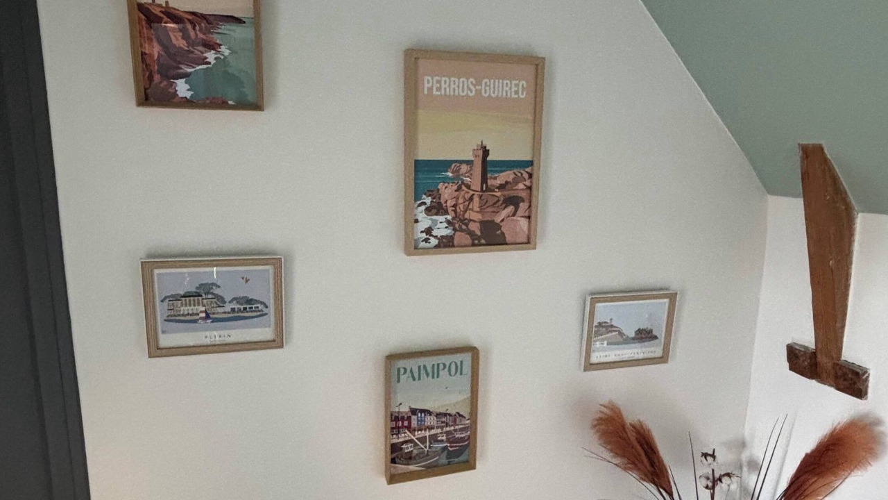 Photo of Others in Plelo