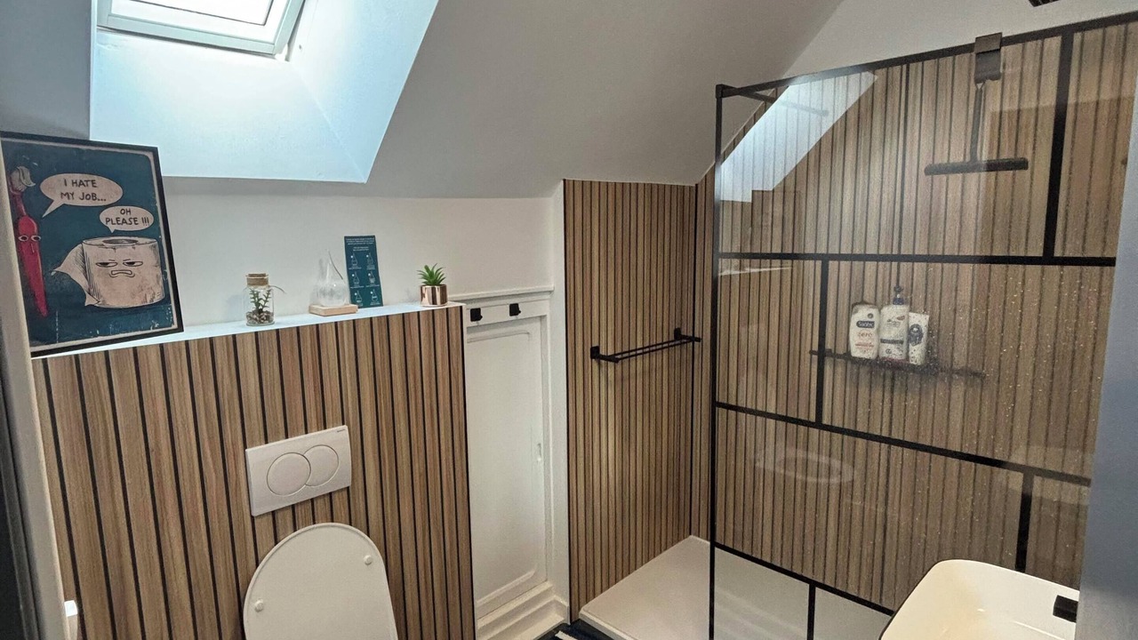 Photo of Bathroom in Plelo