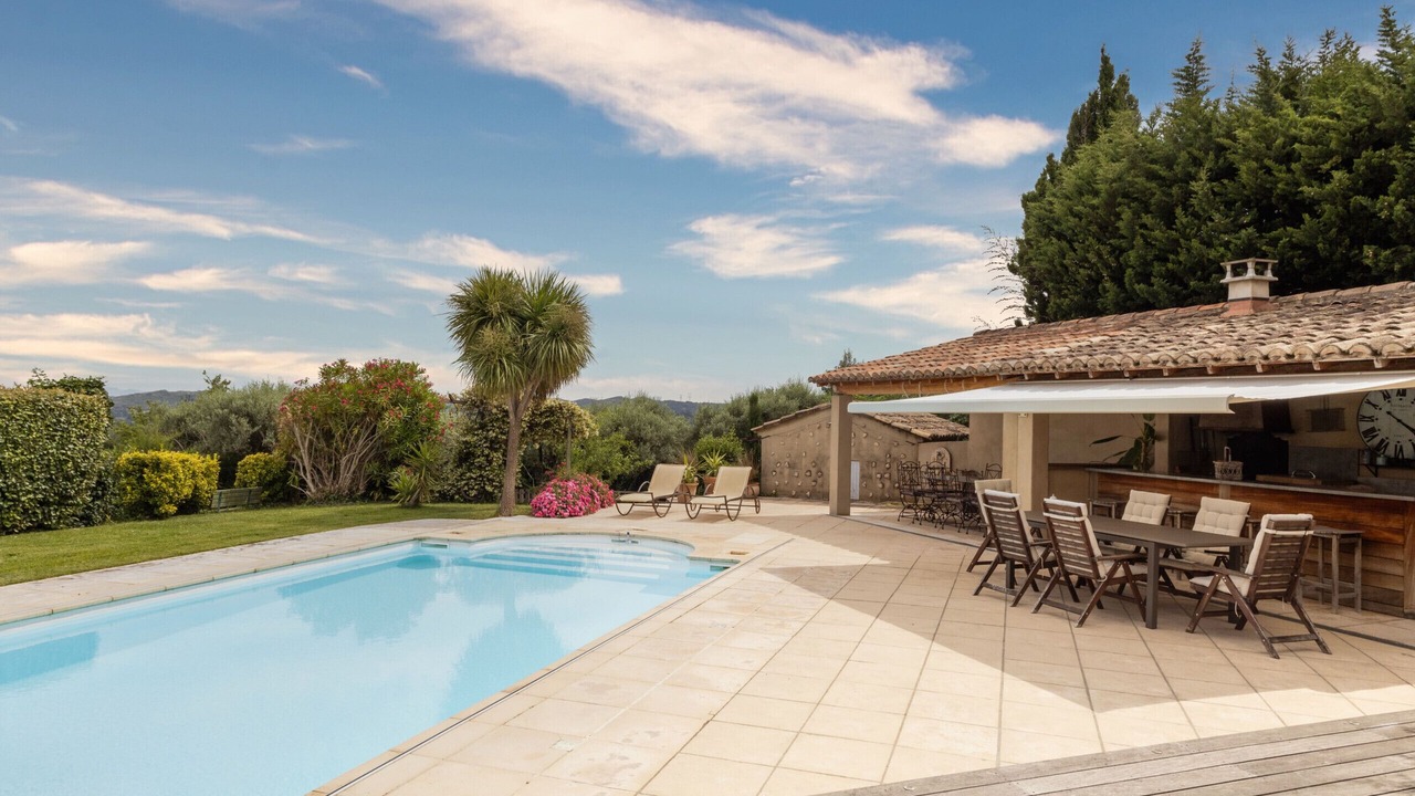 Photo of Outdoor in Rochefort-du-Gard